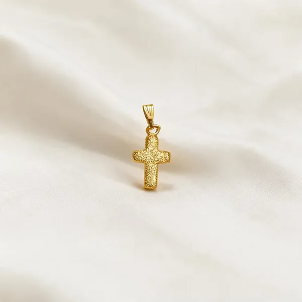 Gold_Tone_Textured_Cross_Pendant_Charm