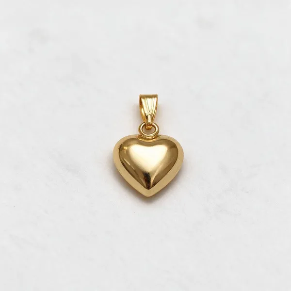 Gold-Toned_Heart_Pendant_For_Women