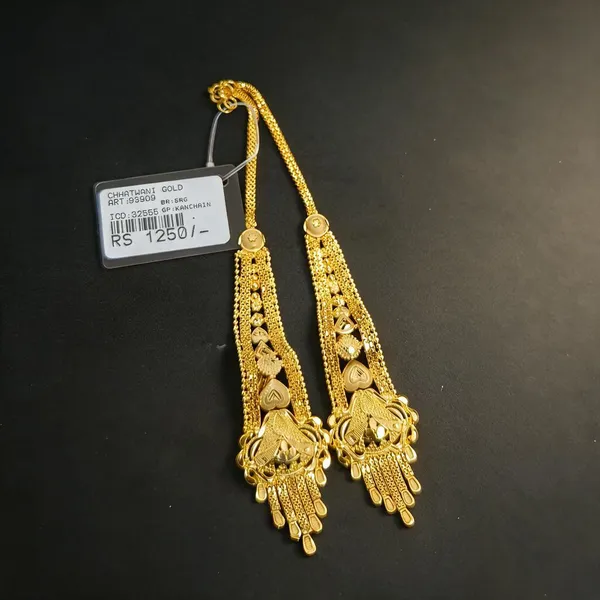 Gold_Traditional_Drop_Earrings_For_Women