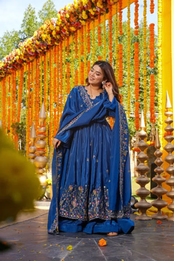 Blue_Heavy_Natural_Crepe_Silk_Anarkali_Set_For_Women