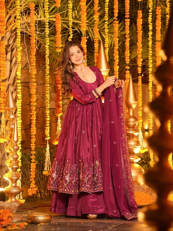 Rani_Pink_Heavy_Natural_Crepe_Silk_Anarkali_Set_For_Women