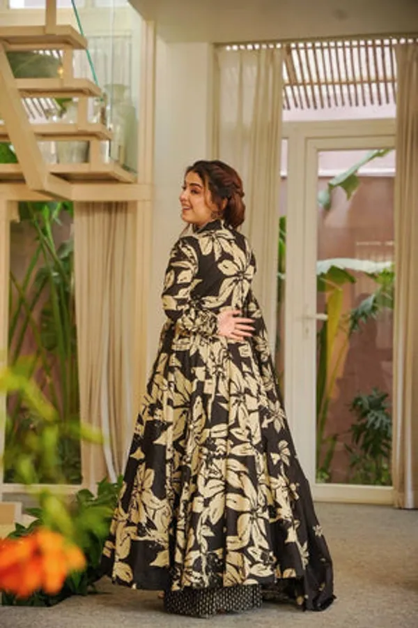 Black__And_Beige_Muslin_Cotton_Anarkali_Suit_Set_For_Women