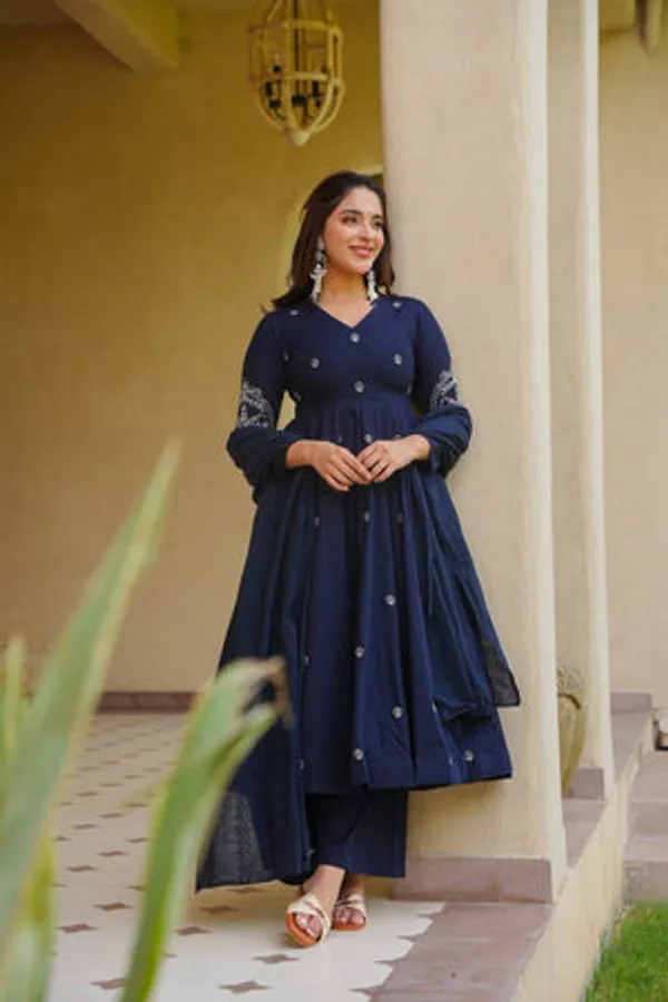Navy_Heavy_Fancy_Silk_Anarkali_Kurta_Pant_Set_For_Women