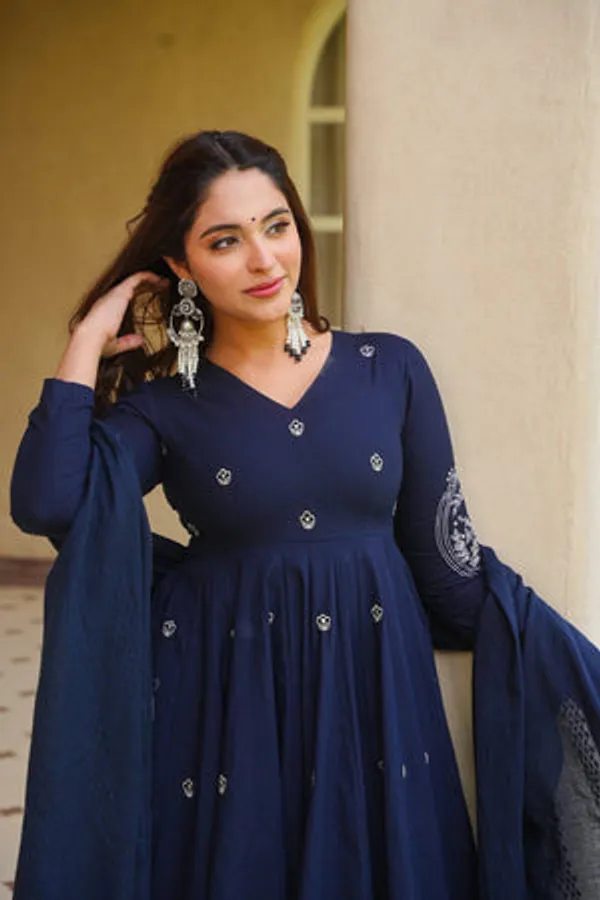Navy_Heavy_Fancy_Silk_Anarkali_Kurta_Pant_Set_For_Women