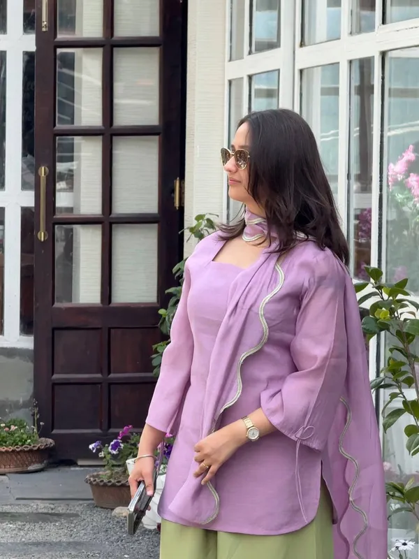 Women’s_Lavender_Rayon_Kurta_with_Green_Embroidered_Palazzo_Set