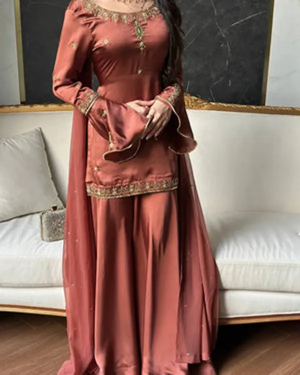 Orange_Heavy_Natural_Crepe_Silk_Suit_Set_For_Women