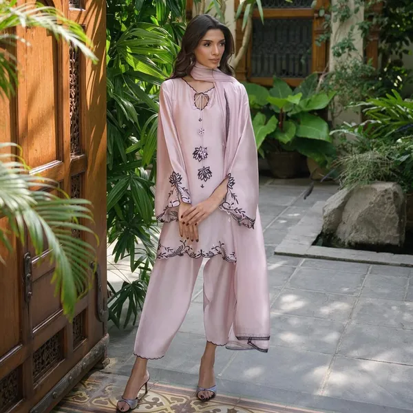 Pink_Heavy_Natural_Crepe_Silk_Palazzo_Suit_Set_For_Women