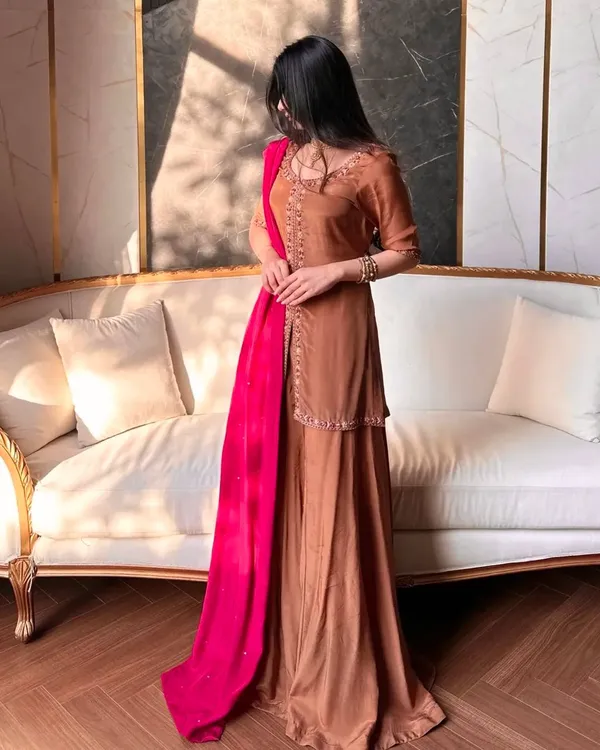 Orange_Heavy_Natural_Crepe_Silk_Suit_Set_For_Women