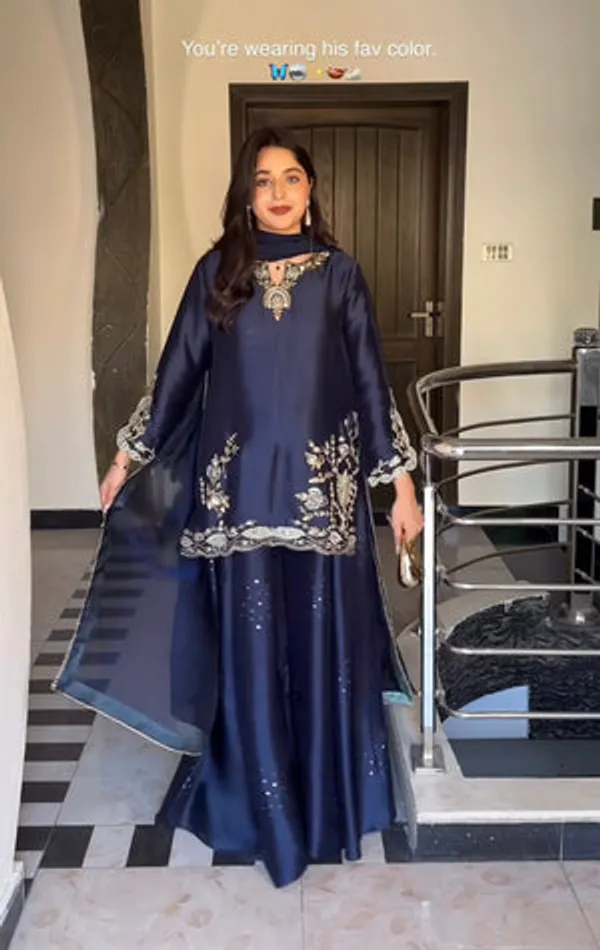 Midnight_Blue_Velvet_Kurta_Palazzo_Set_For_Women