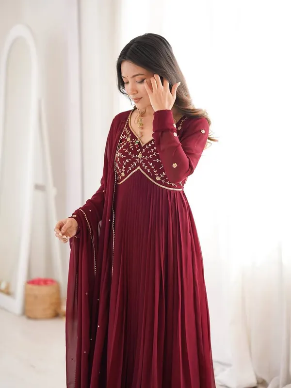 Maroon_Heavy_Faux_Georgette_Anarkali_Gown_Set_For_Women