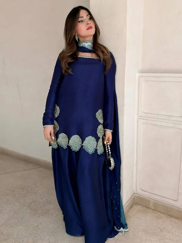 Blue_Heavy_Natural_Crepe_Silk,_Heavy_Pure_Chiffon_Silk_Farshi_Suit_Set_For_Women
