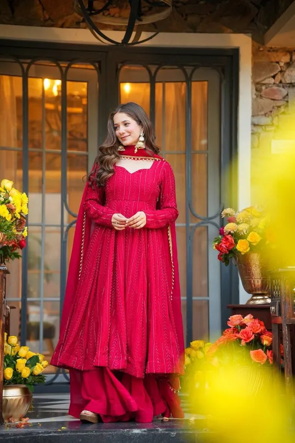 Red_Heavy_Blooming_Georgette_Dress_Set_For_Women
