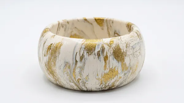 White_Premium_And_Traditional_Lac_Bangles_For_Women