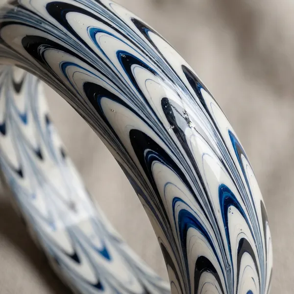Blue_And_Black_Premium_And_Traditional_Lac_Bangles_For_Women