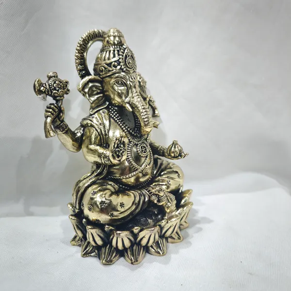 Kamal_Ganesh_Lotus_Brass_Antique_Idol