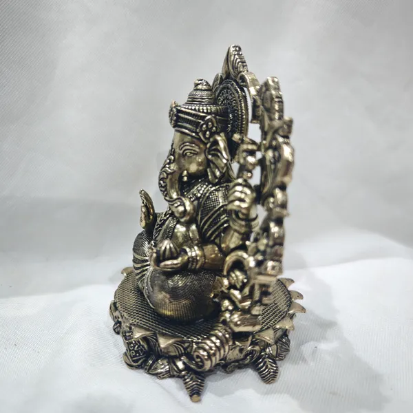 Prabhavali_Ganesh_1-MARBLE_DUST_IDOL