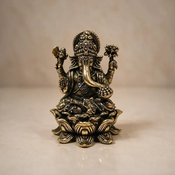 Kamal_Ganesh_3_Lotus_Brass_Antique_Idol