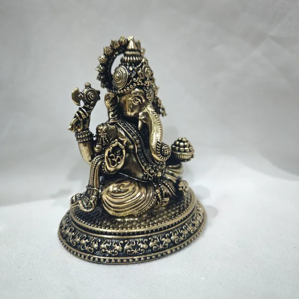 Round_Base_Ganesh-MARBLE_DUST_IDOL