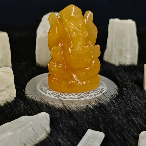Selenite_Crystal_Charging_Plate_For_Crystals_The_Gem_Z_Default_Title