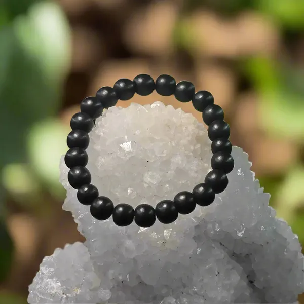 Basalt_Bracelet_Grounding_Strength_Emotional_Stability