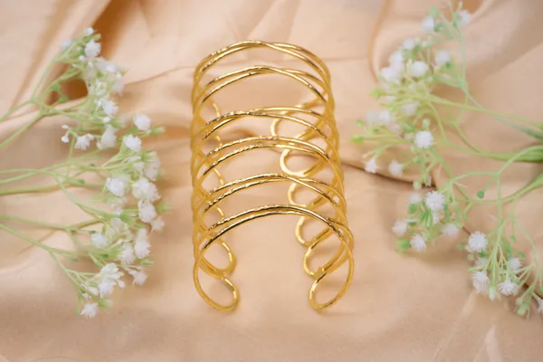 Amanda_Brass_Handcuff_Default_Title