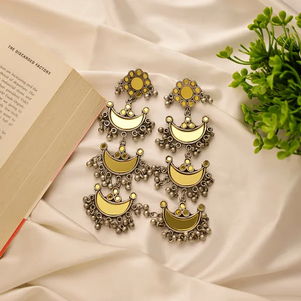 Fiza_Statement_Earrings_Gold