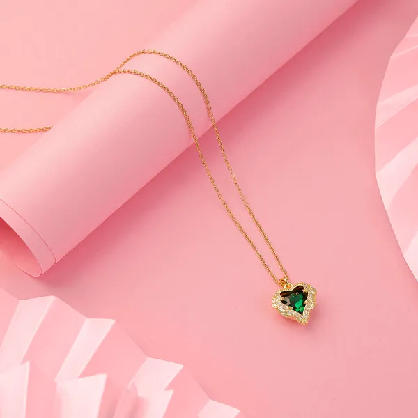 Emerald_Embrace_Heart_Necklace_Default_Title