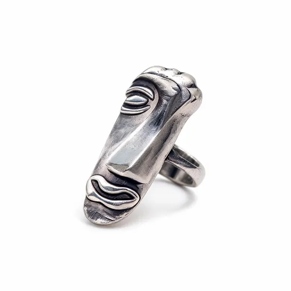 Muse_Face_Ring_Silver