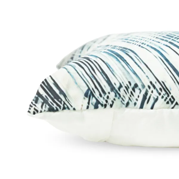 Abstract_Crossline_Pattern_Cushion_Covers