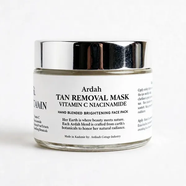 Tan_Removal_Mask_Vitamin_C_Niacinamide_Brightening_Face_Pack