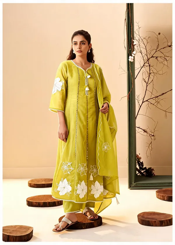 Green_Cotton_Embroidered_Kurta_Set_For_Women