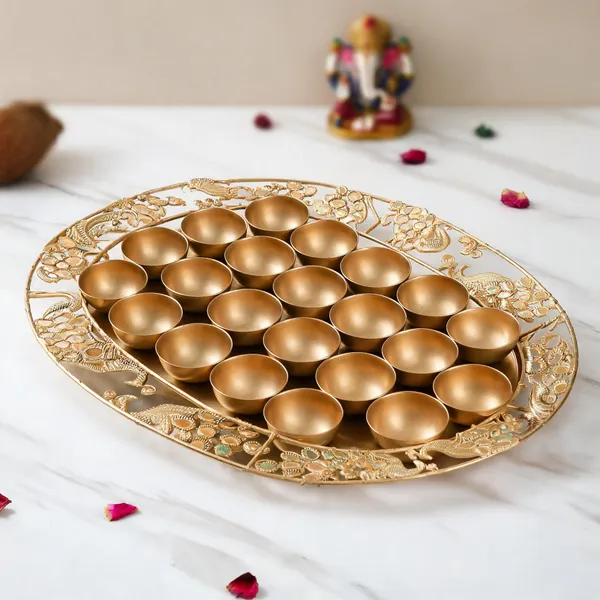 Gold_Tone_Traditional_Leaf_Pattern_Pooja_Thali