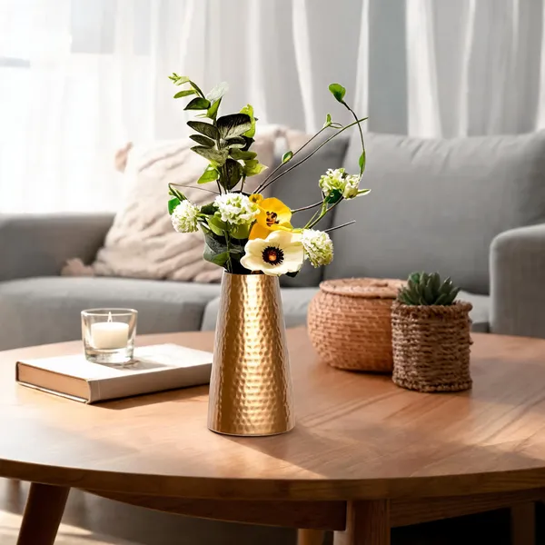 Metal_Modern_Hammered_Finish_Flower_Vase