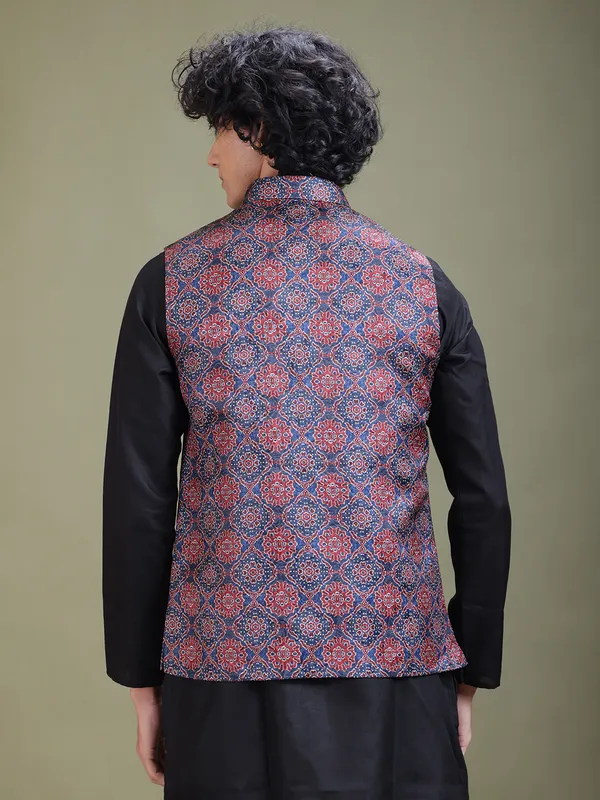 Men_Ethnic_Printed_Jacquard_Nehru_Jacket