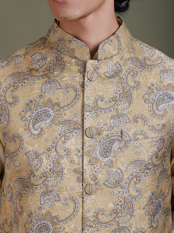 Men_Paisley_Printed_Jacquard_Nehru_Jacket