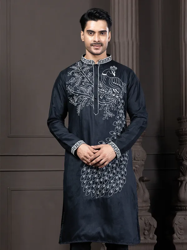 Ethnic_Motif_Embroidery_Kurta_With_Pant_Style_Pyjama