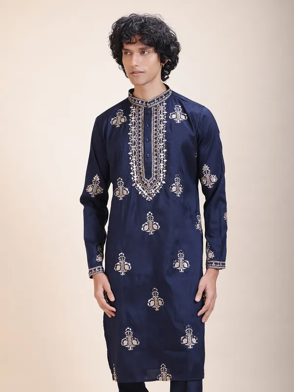 Embroidered_Mandarin_Collar_Real_Mirror_Work_Kurta_&_Pyjama_Set
