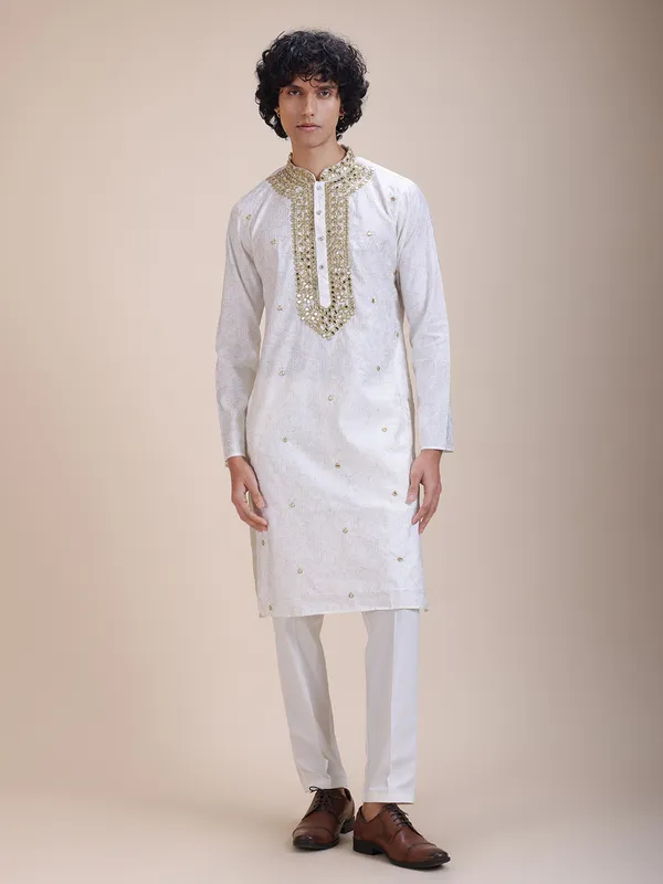 Embroidered_Mandarin_Collar_Real_Mirror_Work_Ethnic_Printed_Kurta