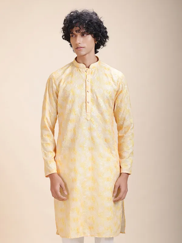 Men_Floral_Printed_Shimmer_Thread_Work_Kurta