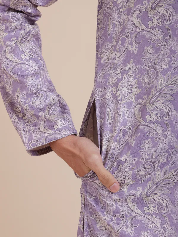 Floral_Printed_Mandarin_Collar_Straight_Kurta