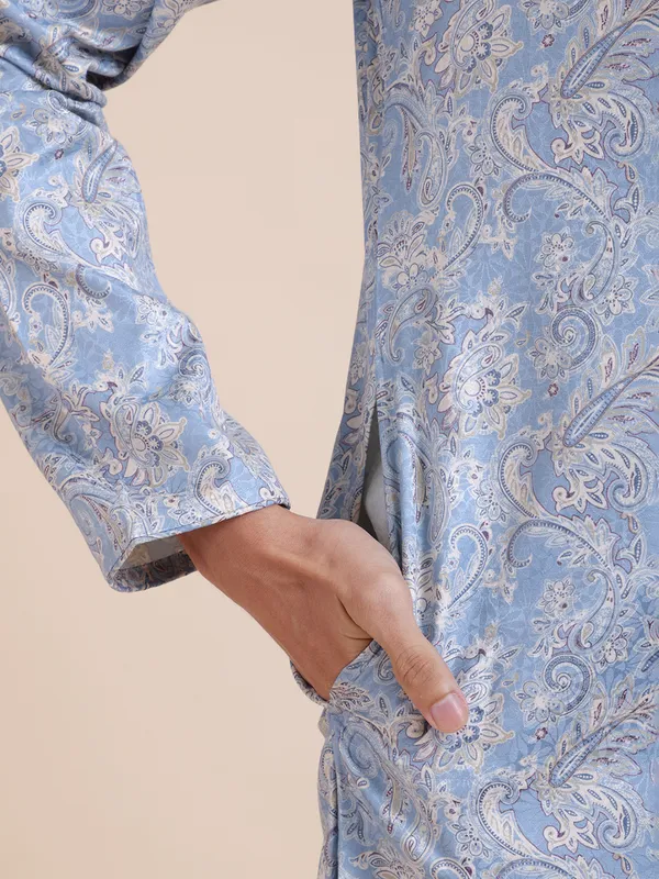 Floral_Printed_Mandarin_Collar_Straight_Kurta