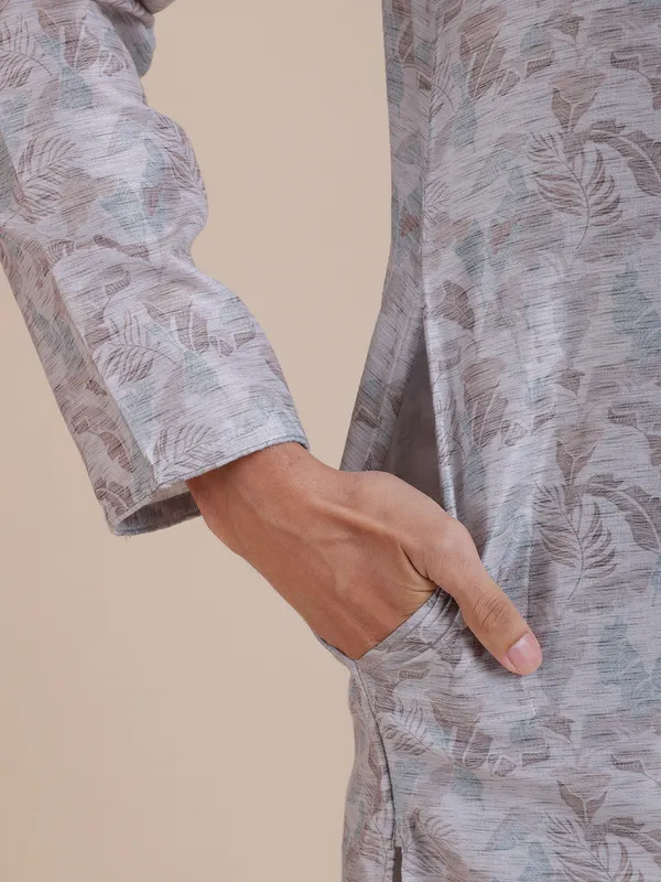 Floral_Printed_Mandarin_Collar_Straight_Kurta