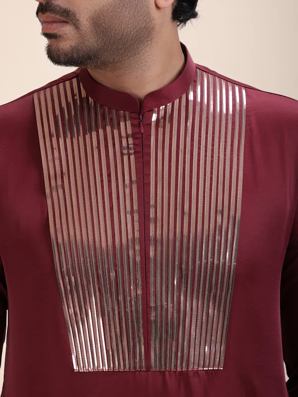 Men_Tape_Work_Embellished_Zipper_Kurta