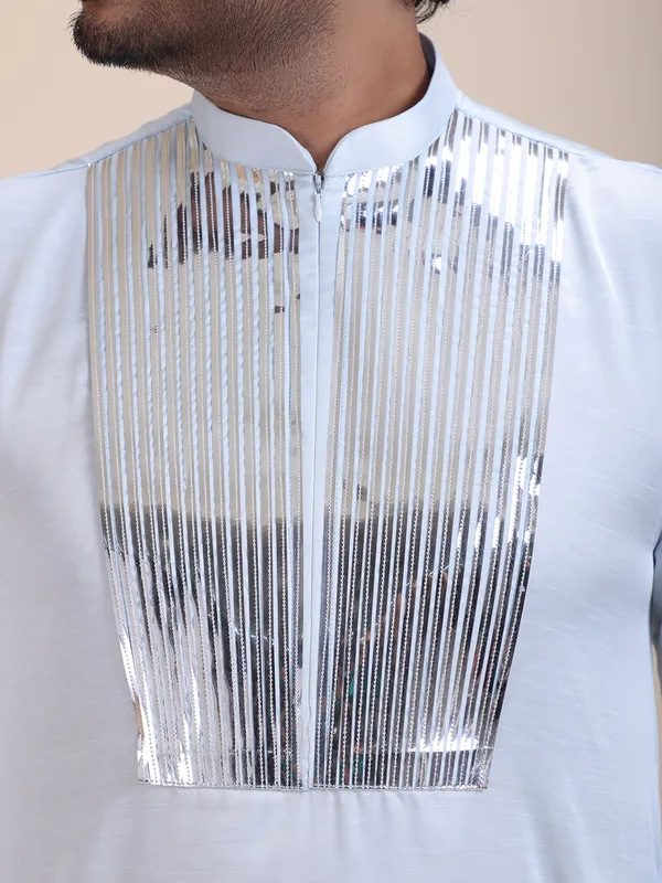 Men_Tape_Work_Embellished_Zipper_Kurta