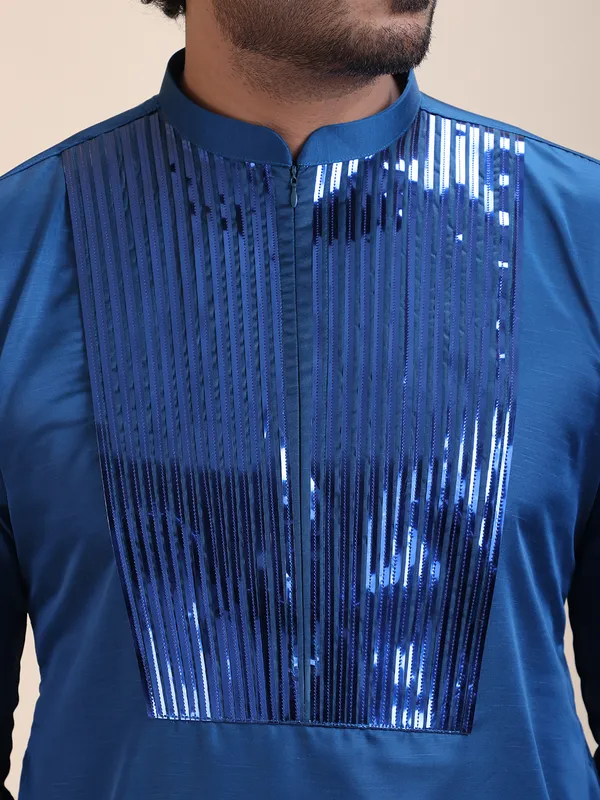 Men_Tape_Work_Embellished_Zipper_Kurta