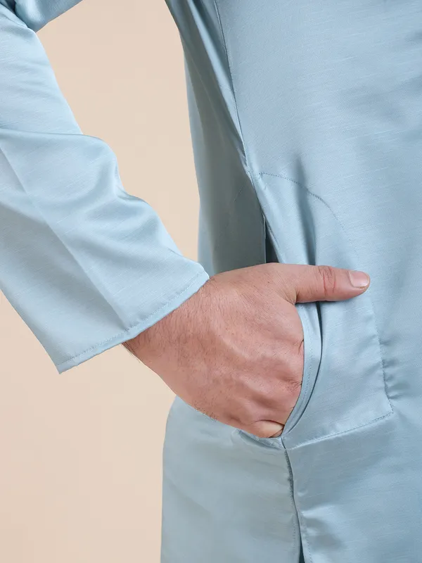 Men_Tape_Work_Embellished_Zipper__Kurta