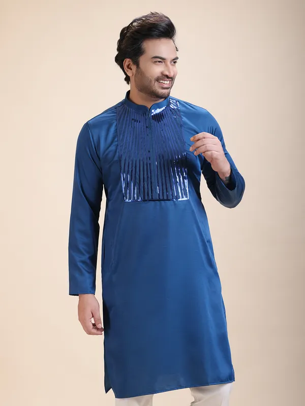 Men_Tape_Work_Embellished_Zipper_Kurta