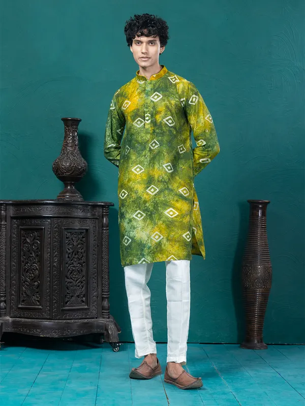 TIE_DYE_EMBROIDERY_KURTA_WITH_SEQUIN_DETAILING_AND_PRINT