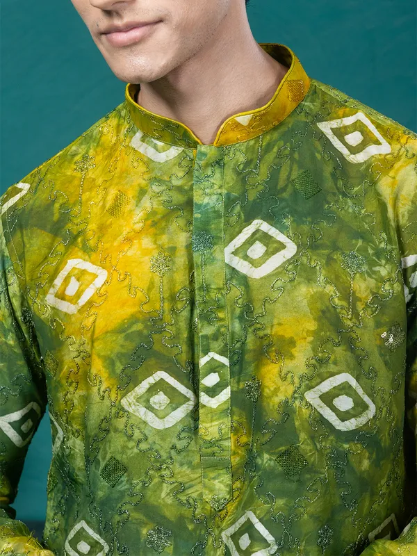 TIE_DYE_EMBROIDERY_KURTA_WITH_SEQUIN_DETAILING_AND_PRINT