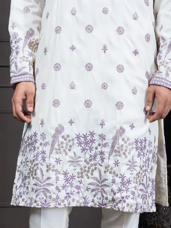 Ethnic_Motifs_Embroidered_Kurta
